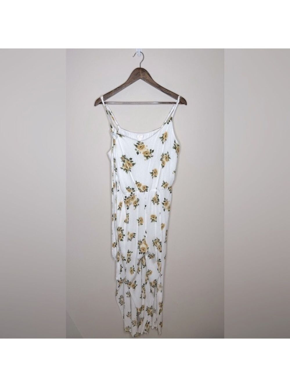 Charming Charlie Woven V-Neck Jumpsuit Wide Split Leg Yellow Floral XL - Picture 2 of 12